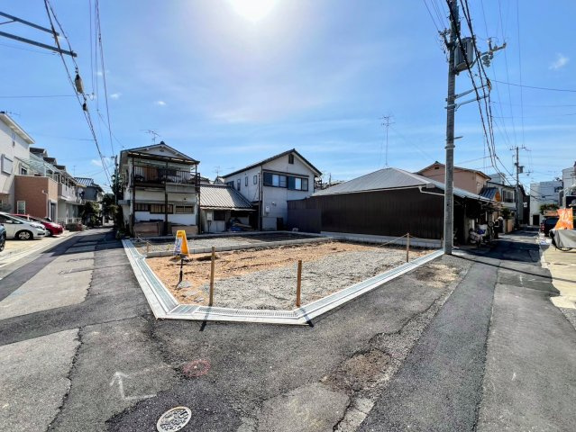 西宮市鳴尾町２丁目の新築一戸建の前面道路含む現地写真