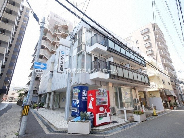 エスタ茨木の外観