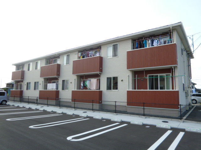 エ　サンクチュエール