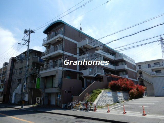 サントロペの外観