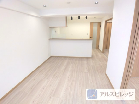 DIKマンション和光C棟の居間・リビング|陽当たり良好のリビング