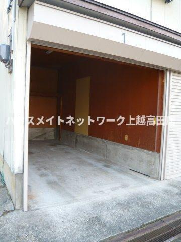 ハイツクローバー車庫（No.1）の外観|車庫内部