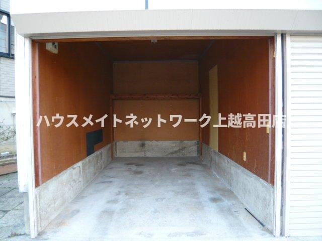 ハイツクローバー車庫（No.1）の内装|車庫内部