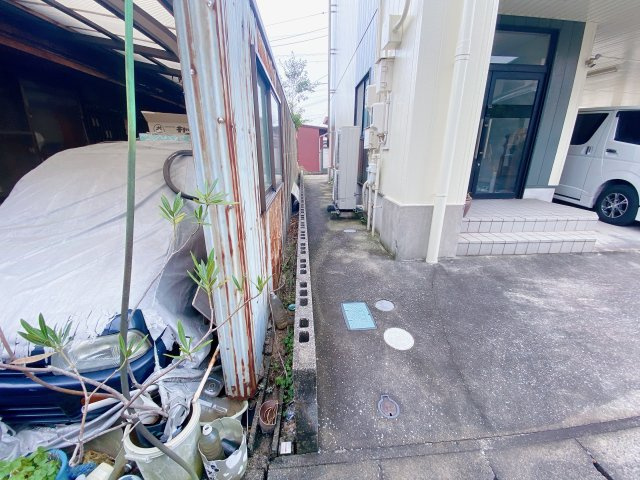 半田市旭町　店舗・事務所の外観