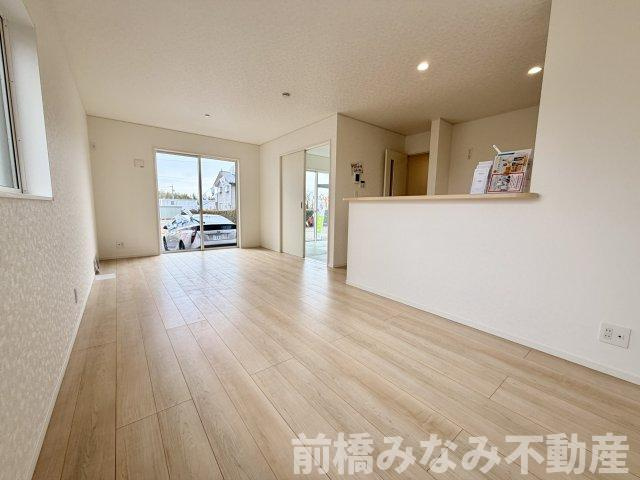 前橋市大前田町第１　限定1棟　クレイドルガーデン　新築建売の居間・リビング|リビングです