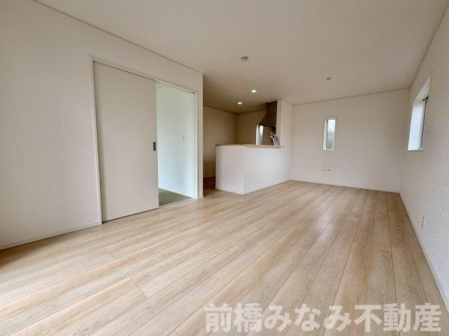 前橋市大前田町第１　限定1棟　クレイドルガーデン　新築建売の居間・リビング|リビングです