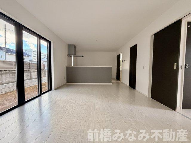 前橋市南町4丁目1期　限定1棟　ケーボックス　新築建売の居間・リビング|おしゃれなリビングです