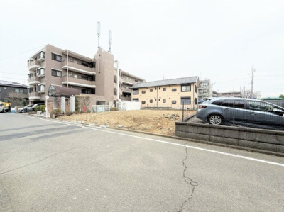 【外観】 | 【仲介手数料２６０万円が無料！】■建物１０９平米の５ＬＤＫ■車２台■６ｍ公道面 | 決算特別キャンペーン！
家計応援の限界に挑戦中！
詳細は「諸費用」欄をご確認下さい！
■建物１０９平米の５ＬＤＫ＋車２台
■６ｍ公道に間口６．８米の整形な土地１２６．８平米付き
■モデルハウス見学可