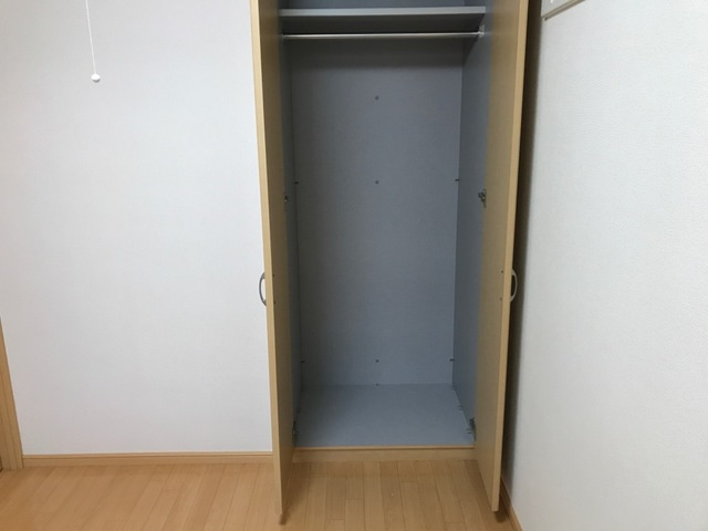 鹿嶋アーバンスクエアの収納|洋室クローゼット
