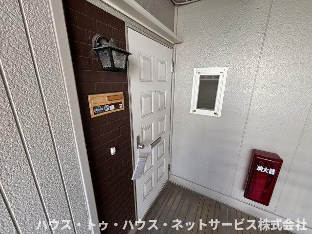 アーバンタカハシ5の玄関