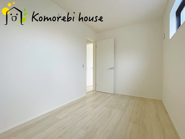 さいたま市大宮区土手町　5期　新築一戸建て　KEIAI GRACE　02の洋室|明るい洋室です