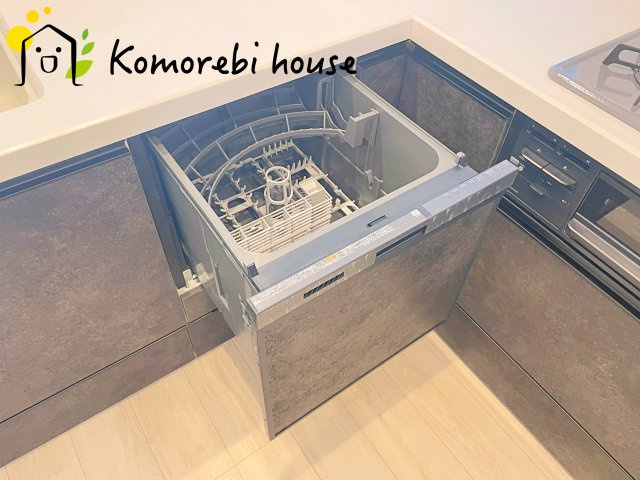 さいたま市大宮区土手町　5期　新築一戸建て　KEIAI GRACE　02のキッチン|キッチンでお料理をお楽しみください
