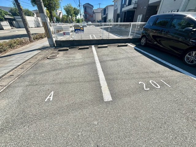 リリースタウンの駐車場