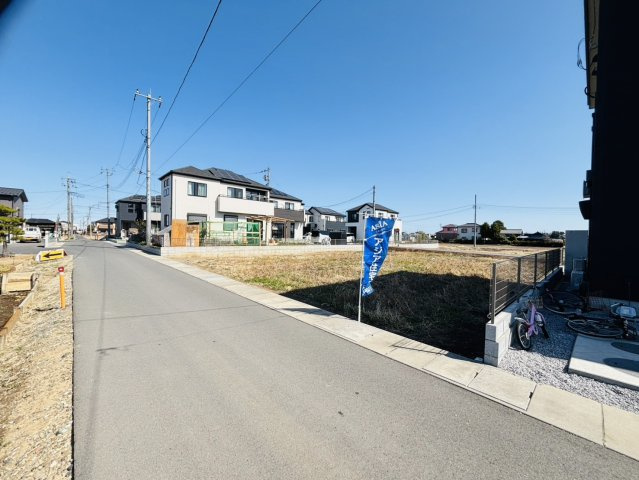 敷地面積63.5坪　売地　川越市渋井の前面道路含む現地写真|Ｄ区画：東側公道約４ｍ、17.7ｍ接道！Ｃ区画：西側公道約４m、17.5ｍ接道！
お車の出し入れもラクラクです♪