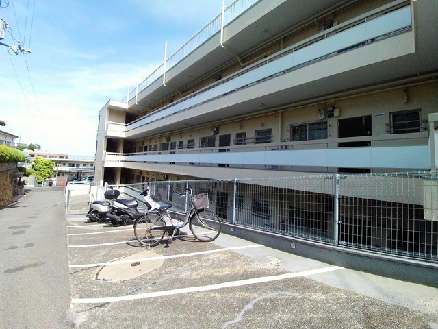 ビバリーヒルの駐車場