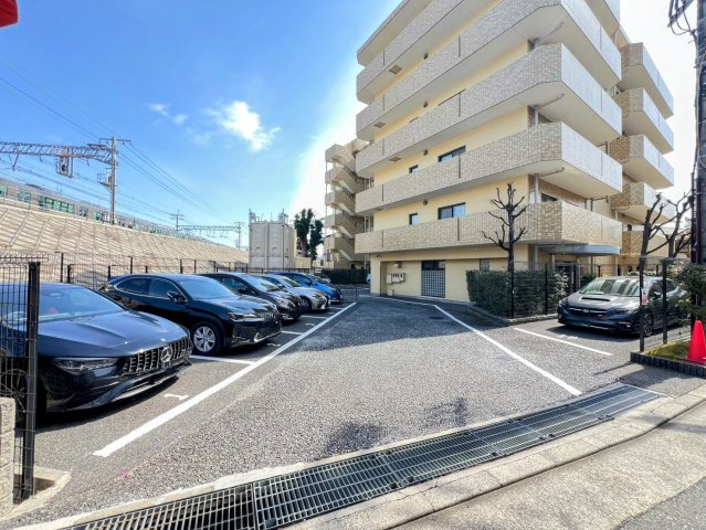 ロイヤルシャトー夙川公園の駐車場|駐車場