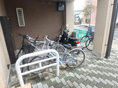 【その他共用部分】 | ロイヤルコート西宮門戸 | 駐輪スペースです