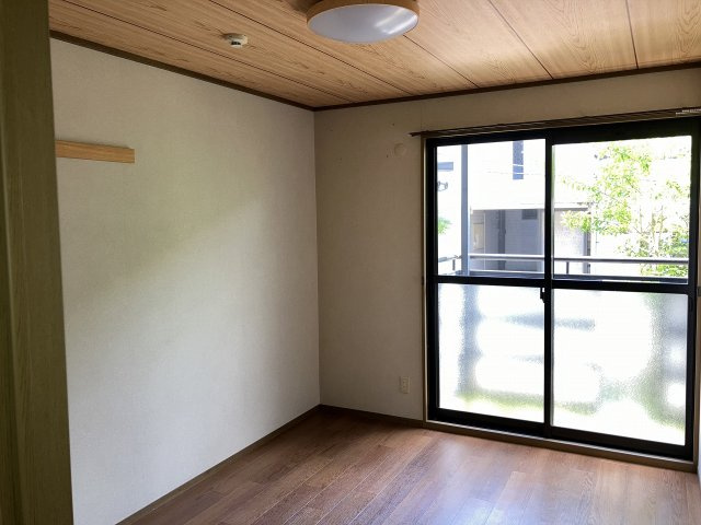 リトル・ウィング　A棟の居間・リビング