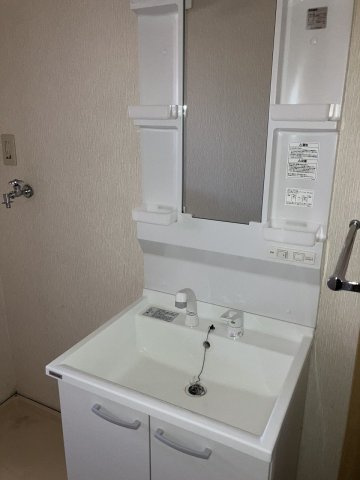 リトル・ウィング　A棟の洗面所