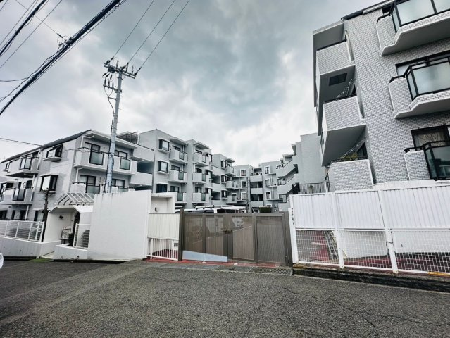 コープ野村潮見台ハイツ