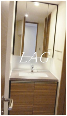 【洗面所】 | プレジリア東日本橋 | 洗面台です。