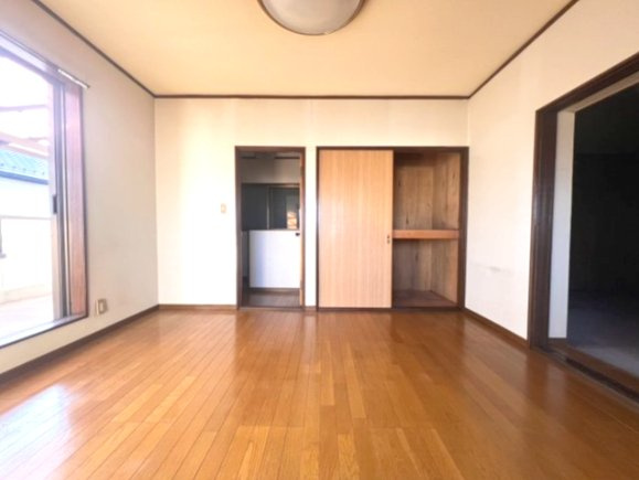 下都賀郡壬生町　中古戸建　吹き抜け玄関×和室続き間のあるゆとりの邸宅の洋室|2F洋室です