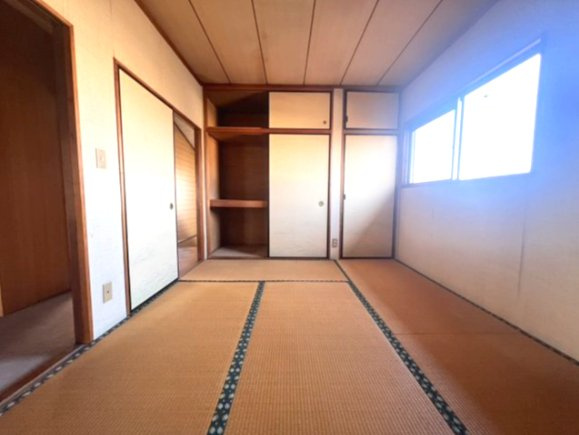 下都賀郡壬生町　中古戸建　吹き抜け玄関×和室続き間のあるゆとりの邸宅の和室|2F畳の上でゆっくりとくつろげる和室です