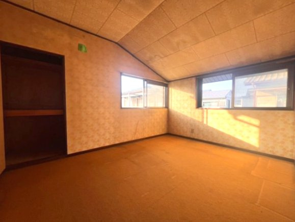 下都賀郡壬生町　中古戸建　吹き抜け玄関×和室続き間のあるゆとりの邸宅のその他|2F敷込カーペットです
