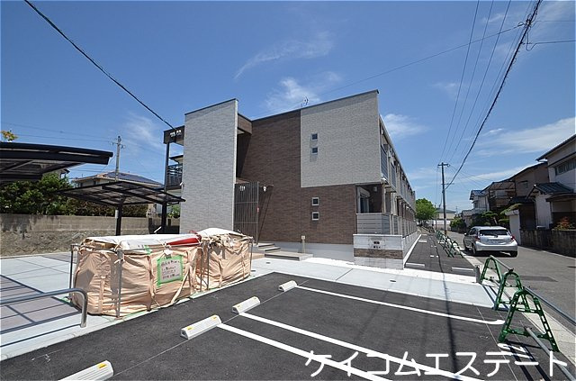 北九州市八幡西区高江４丁目のアパート