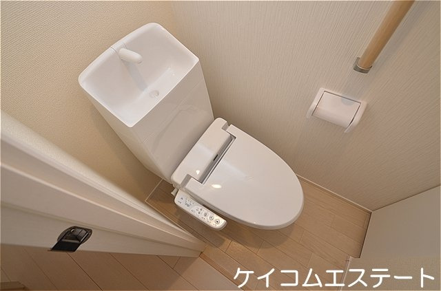 北九州市八幡西区高江４丁目のアパートのトイレ