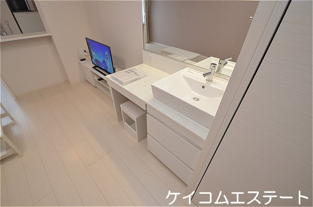 北九州市八幡西区高江４丁目のアパートの洗面所