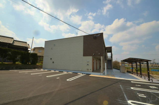 北九州市八幡西区楠橋下方２丁目のアパートの外観