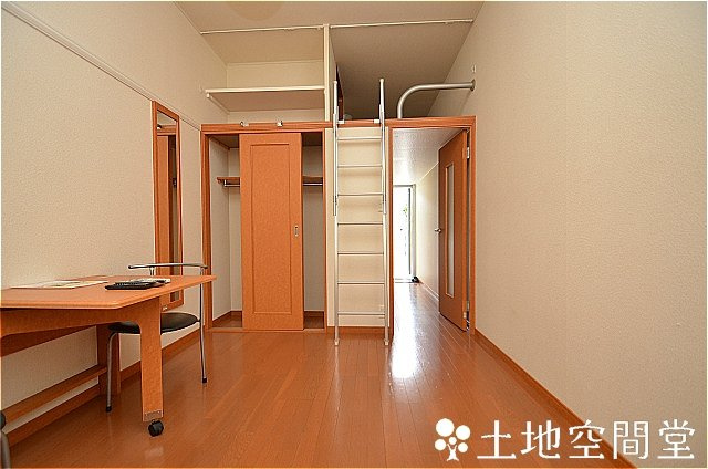 北九州市八幡西区永犬丸２丁目のアパートの寝室|洋室