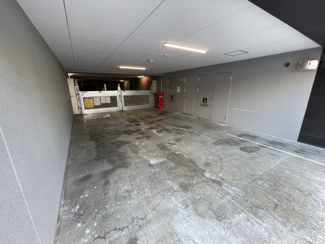 セレニテ神戸ミラクの駐車場