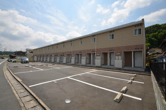 遠賀郡水巻町吉田南２丁目のアパートの外観