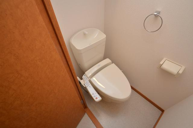 遠賀郡水巻町吉田南２丁目のアパートのトイレ
