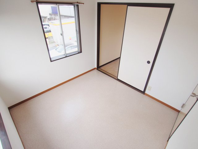 コーポ稲荷Aの洋室
