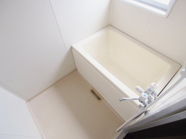 コーポ稲荷Aの浴室