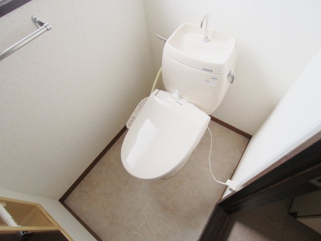 コーポ稲荷Aのトイレ