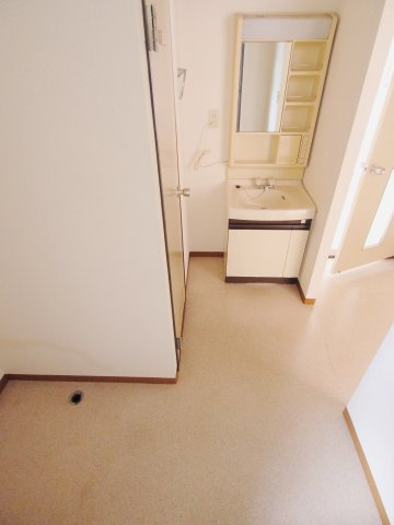 コーポ稲荷Aの独立洗面台