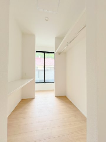 青梅市畑中1丁目　新築戸建全2棟の洋室