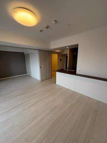 アジールコート町屋の居間・リビング