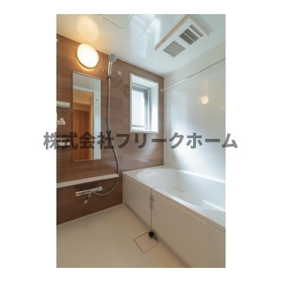 武蔵野市中町２丁目の賃貸マンションの浴室