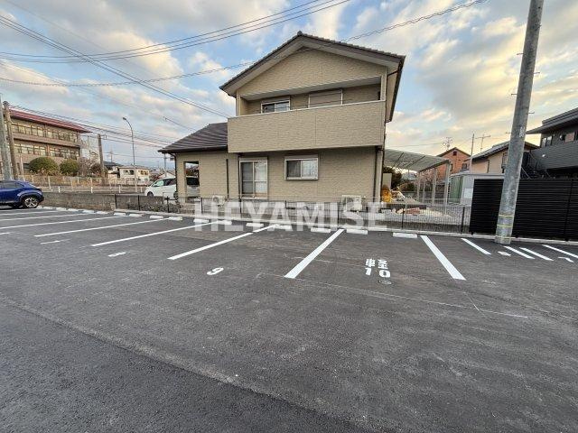 EXCEL長田Bの駐車場