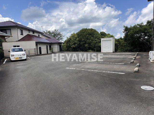 エトワール久原の駐車場|※同物件同室タイプの写真でございます※現況を優先します※