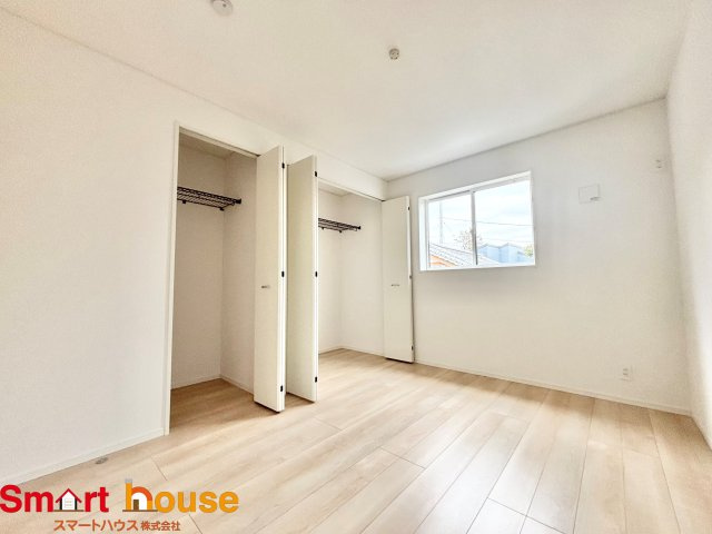 相模原市緑区谷ケ原第3　新築全3棟の洋室|充分な広さと収納機能を備えた部屋はお子様の自発性と成長を促します。お子様の成長を支える、勉強や好きなことに没頭する学びの空間にいかがですか？
