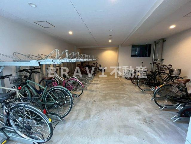 ラシーヌ瓦屋町　BRAVI不動産のその他共用部分|【ラシーヌ瓦屋町】駐輪場