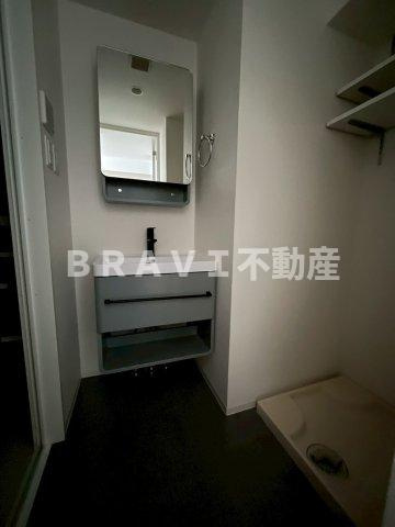ラシーヌ瓦屋町　BRAVI不動産の洗面所|【ラシーヌ瓦屋町】洗面所です