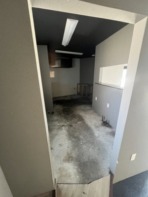 【駐車場】 | 村川店舗　1階