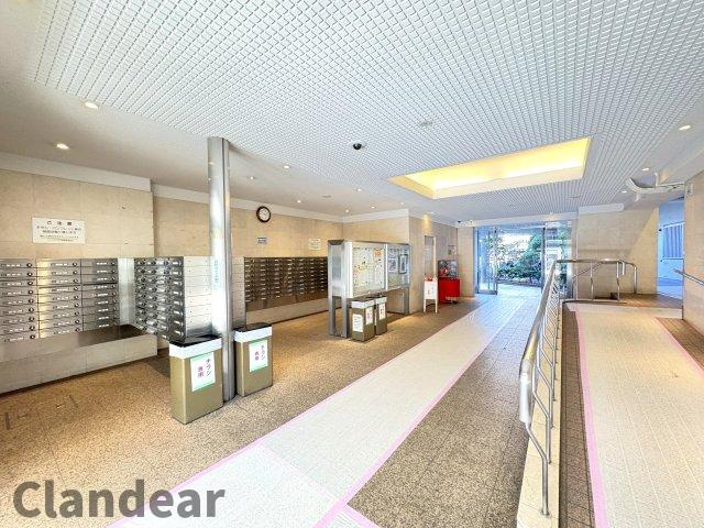 コンドミニアム葛西のロビー|【管理体制良好】隅々まで清掃が行き届いた開放感溢れる空間☆とても気持ちのいい共用部です♪